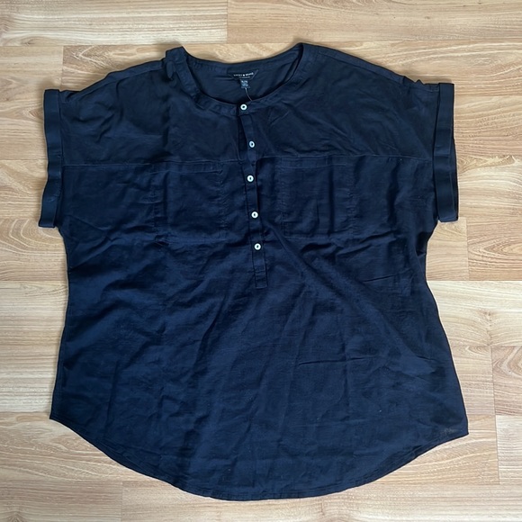 Lucky Brand Black Top - Picture 4 of 17